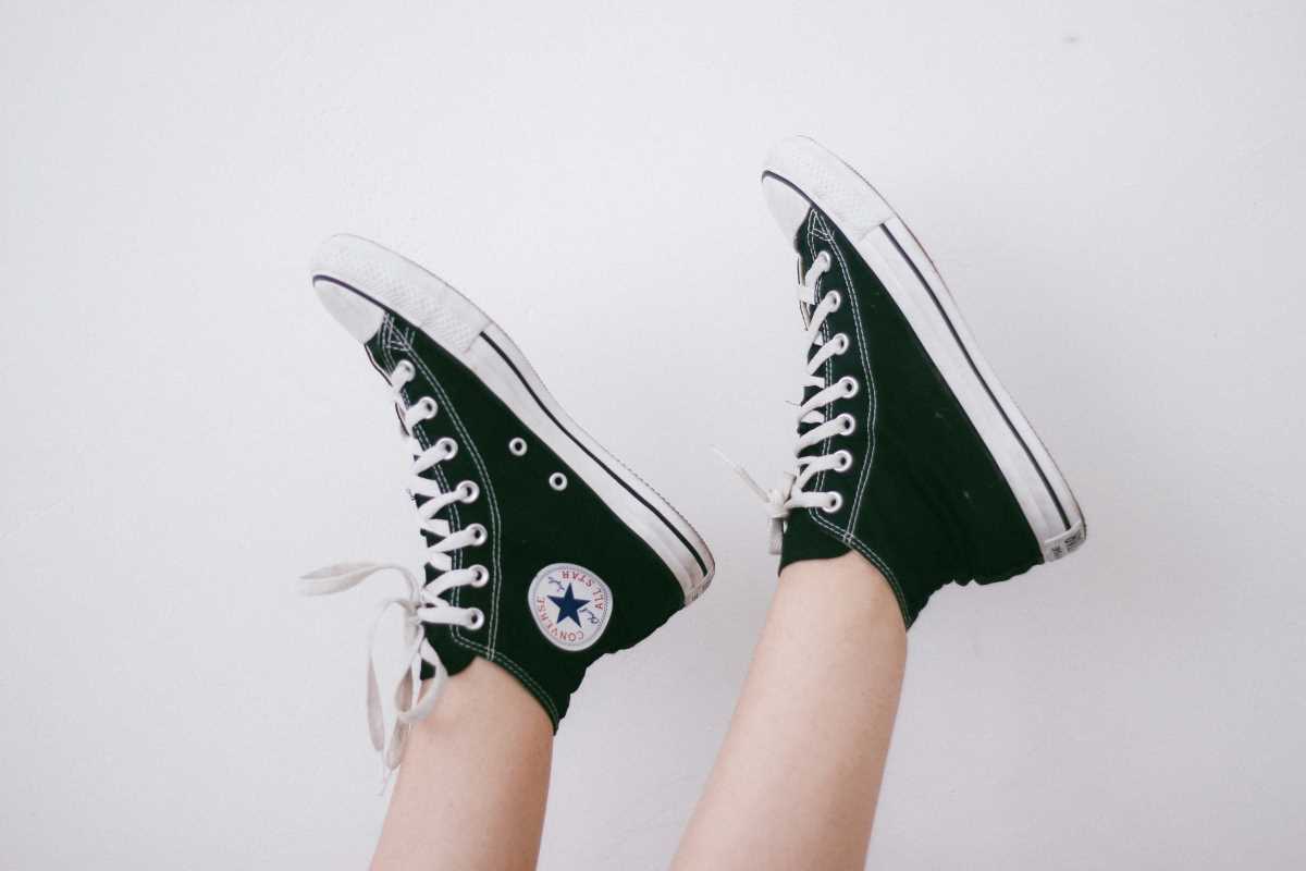 The Resurgence of '90s Fashion and Beauty Trends
